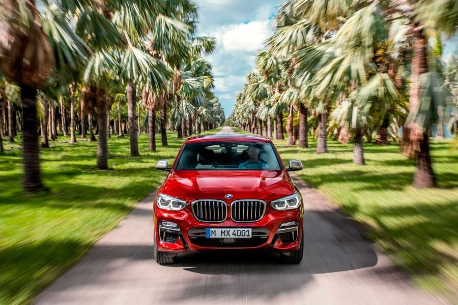 La segunda generación del BMW X4 cuenta con dos variantes M.