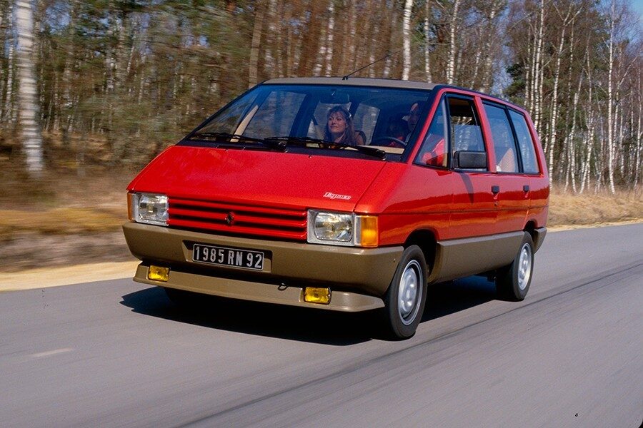 El Renault Espace inauguró una nueva categoría y revolucionó el mercado.