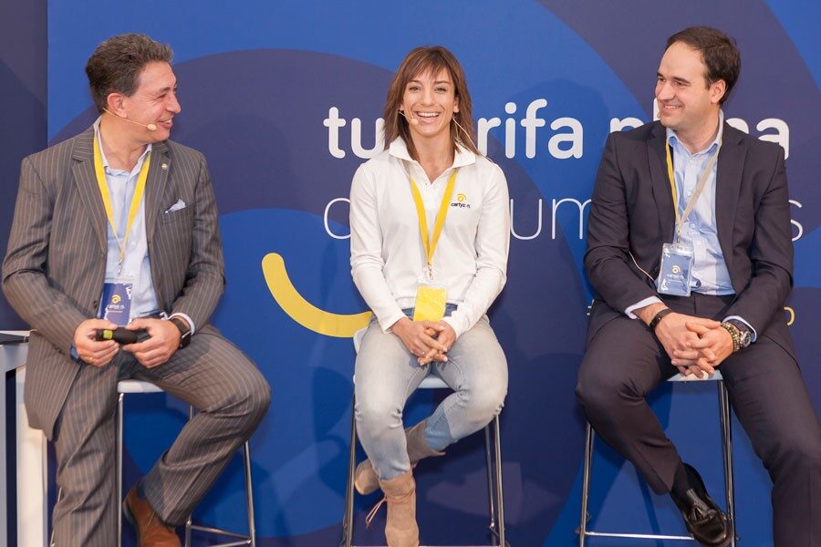 De izquierda a derecha. Jorge Crespo (director general de Grupo Zenises Europa), Sandra Sánchez,  deportista Olímpica y Javier Iglesias (director general de Cartyzen).