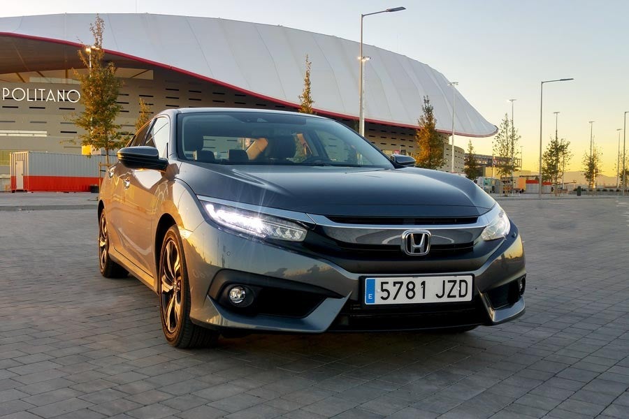 El comportamiento dinámico del Honda Civic está entre los mejores de la categoría.