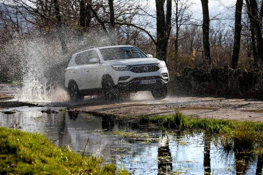 Las condiciones offroad del Rexton quedan patentes.