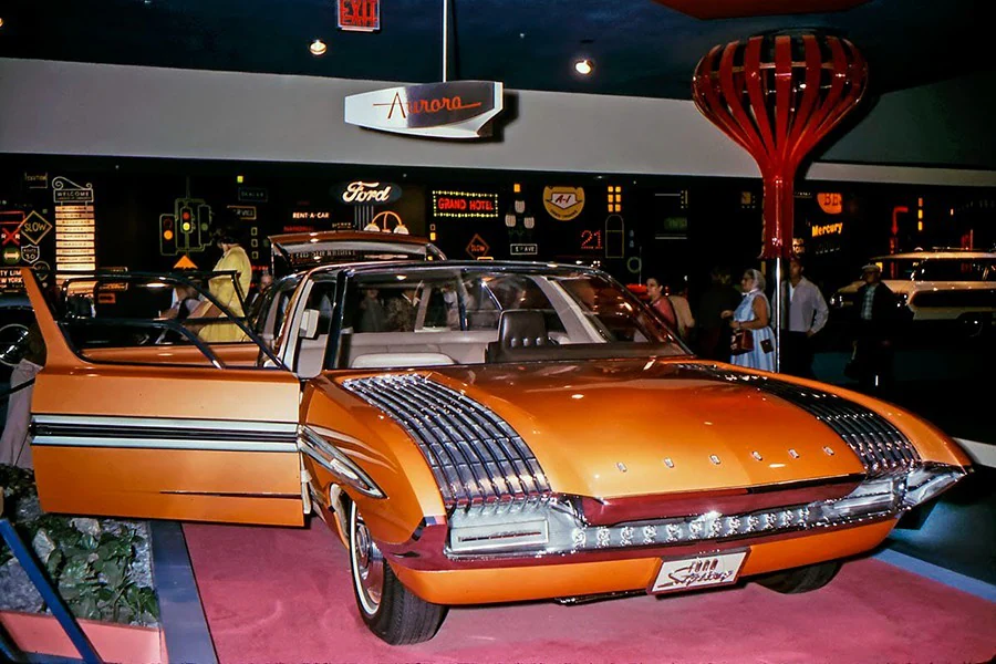 El Ford Aurora Concept adelantaba en 1964 muchos de los conceptos que hoy son tendencia.