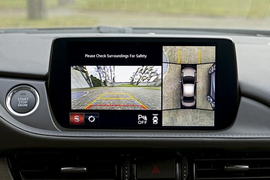 Las cámaras de visión 360º son una de las novedades del Mazda6 2018.