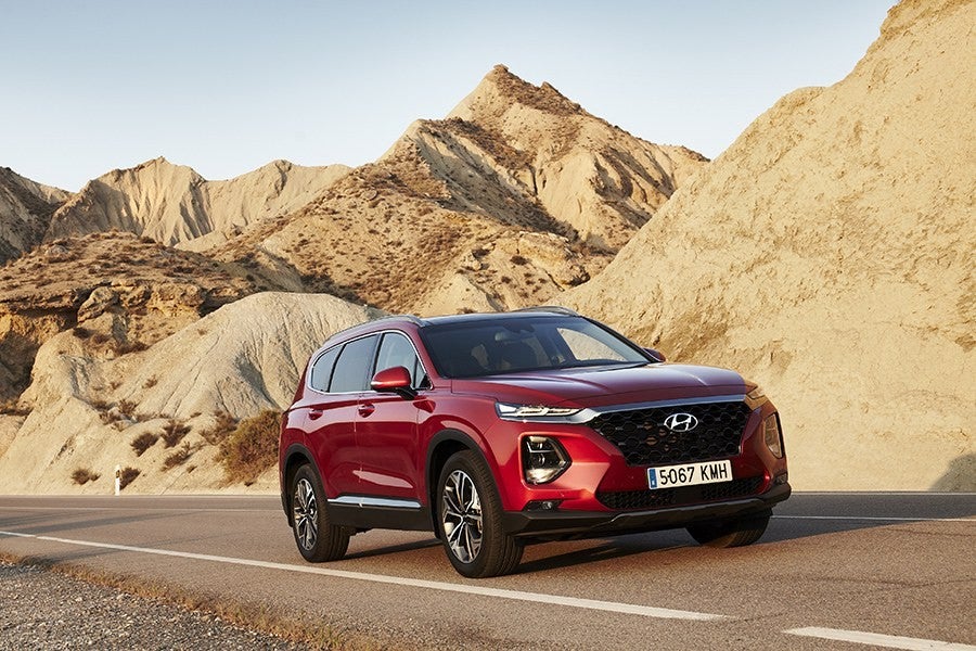 En un futuro, el Hyundai Santa Fe contará con variantes híbrida e híbrida enchufable.