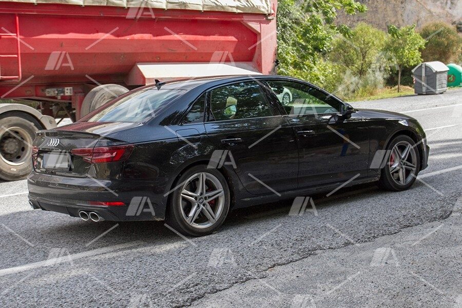 Los cambios siguen la línea marcada por la nueva imagen del Audi A4.