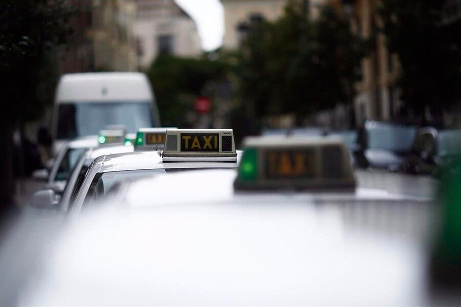 El sector del taxi ha presionado para llevar a cabo la elaboración del decreto de regulación de VTC