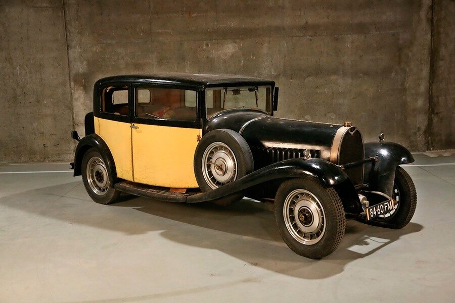 Esta berlina de 4 puertas es un tipo 49 de 1932 en un estado de conservación bastante bueno.