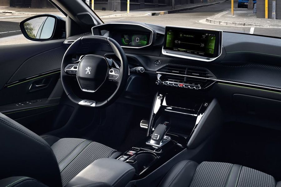 El interior del nuevo Peugeot 208 ha sido completamente rediseñado.