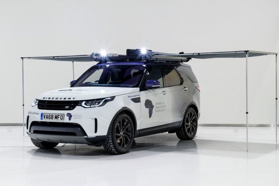 El Land Rover va completamente equipado para la expedición