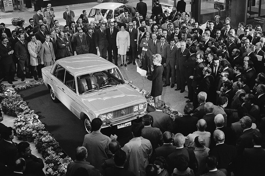 El Seat 1430 se diferenciaba estéticamente por sus dobles faros delanteros, un equipamiento más completo y, sobre todo, su alegre mecánica.