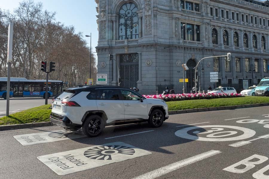 Imágenes dinámicas del Toyota RAV4 2019. TOYOTA ESPAÑA.