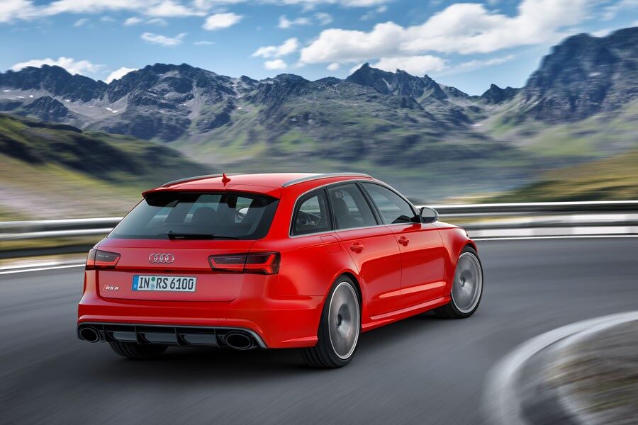 Audi RS6 Avant 2015.