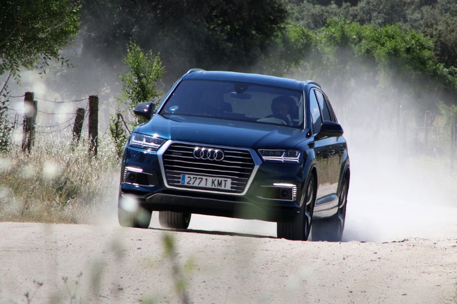 Imágenes dinámicas del Q7 e-tron.