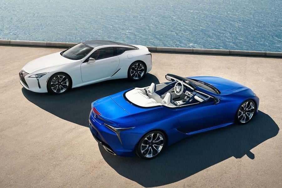 La versión Cabrio del LC es un espectáculo.