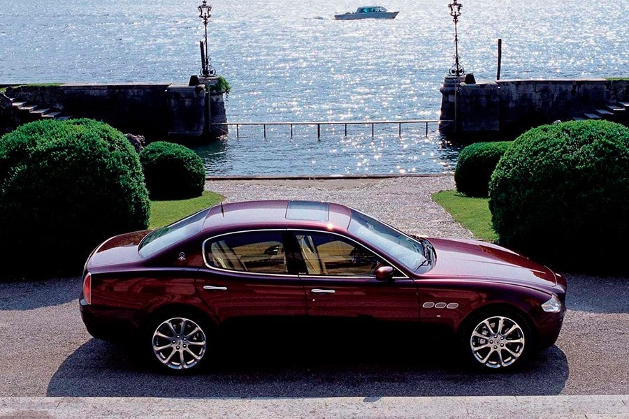 La generación del Maserati Quattroporte presentada en 2003 es excepcional por elegancia y prestaciones.