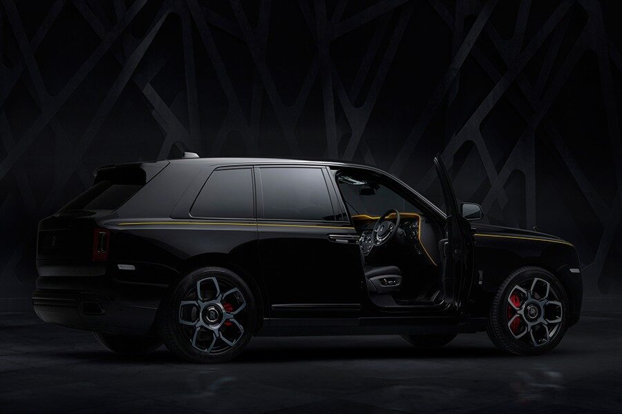 Nuevo Rolls Royce Cullinan Black Badge 2020 (8)