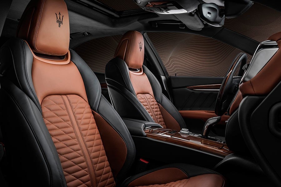 El interior de los Maserati Royale está cuidado al máximo detalle.