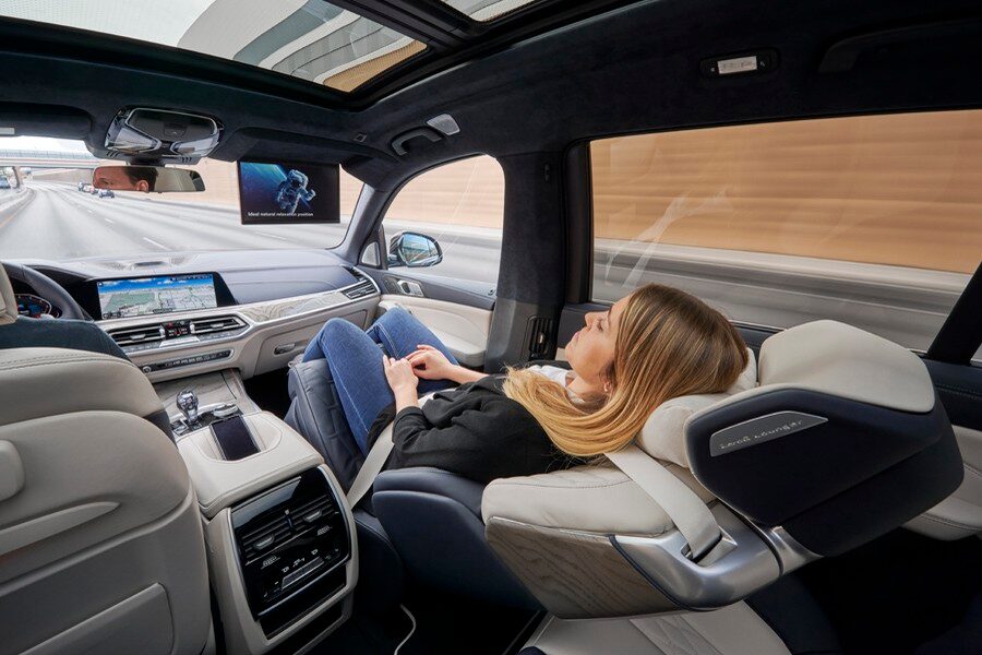 Con el X7 ZeroG Lounger, BMW evoluciona el concepto de confort y lujo.
