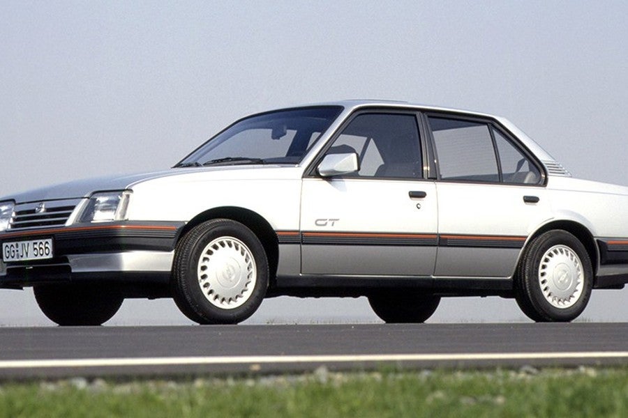 El Opel Ascona C abandonó la tracción trasera.
