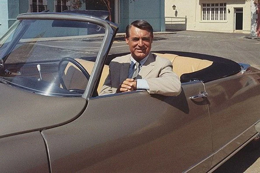 Cary Grant en un Citroën DS Chapron.