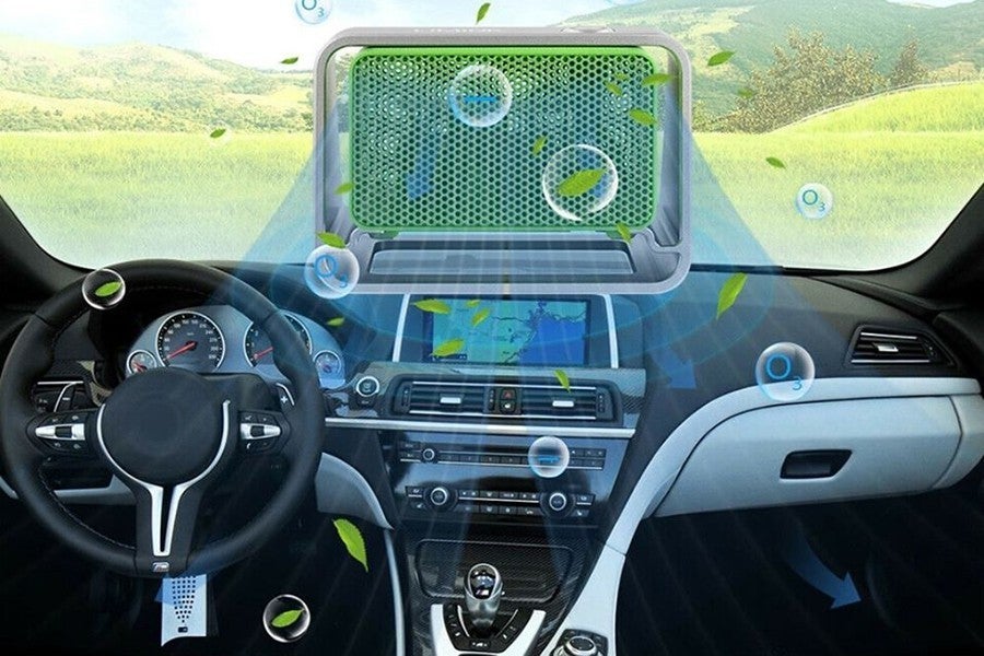 Los sistemas ionizantes y de ozono purifican el aire del interior.