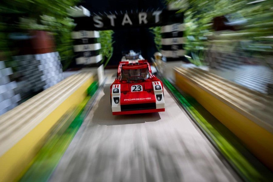 Esta escena del Festival de Goodwwod recrea a la perfección el momento del 917K.