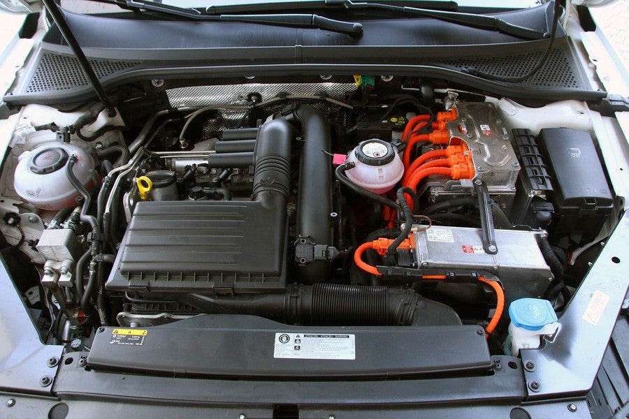 El rendimiento conjunto del motor es de 218 CV aunque en marcha parece tener algo menos.