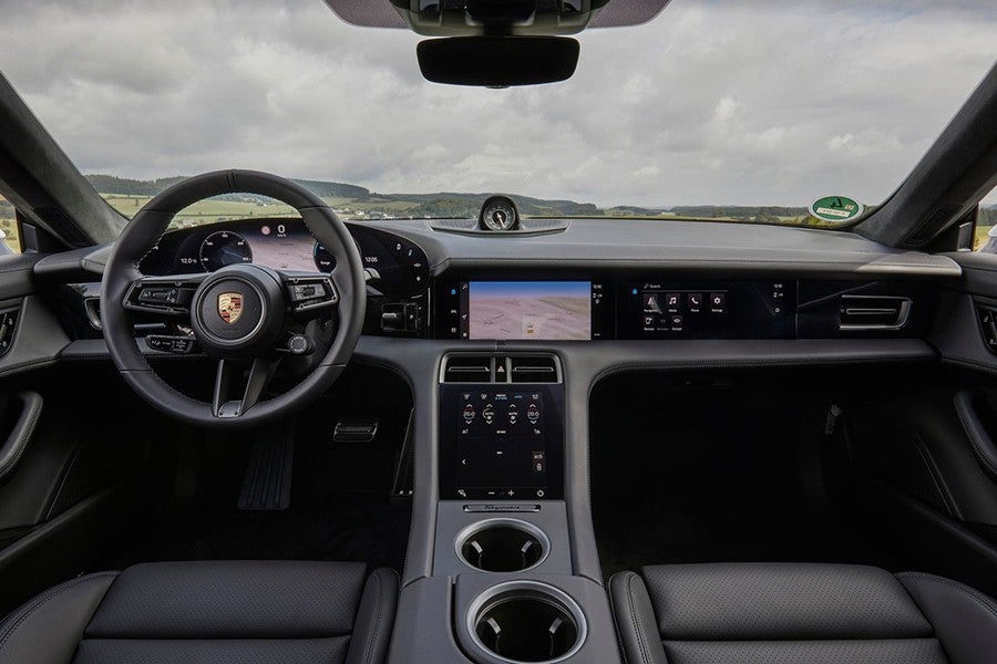 El habitáculo recibe un nuevo Head-up Display