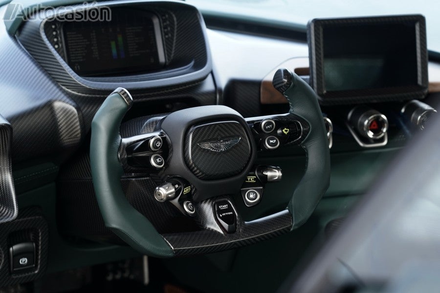 Aston Martin Victor