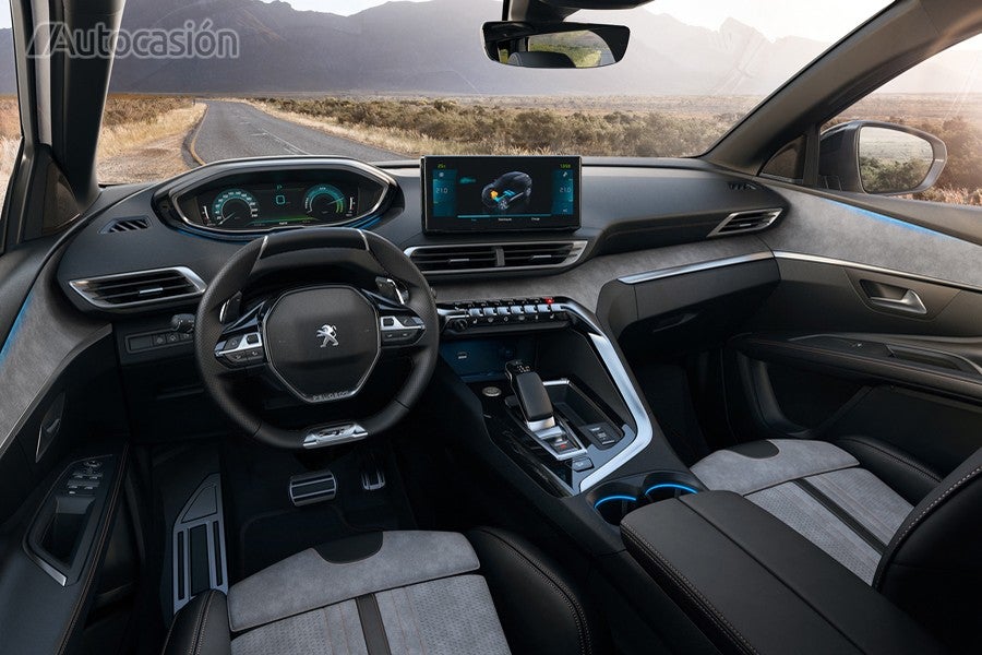 El i-Cockpit de Peugeot suma un nuevo monitor central y un cuadro de instrumentos digital en 3D.
