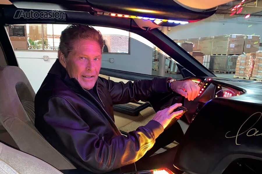 David Hasselhoff, dentro de KITT