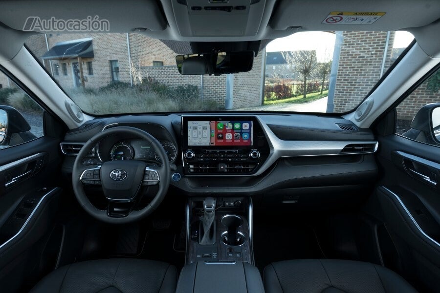 Toyota Highlander híbrido 2021 interior