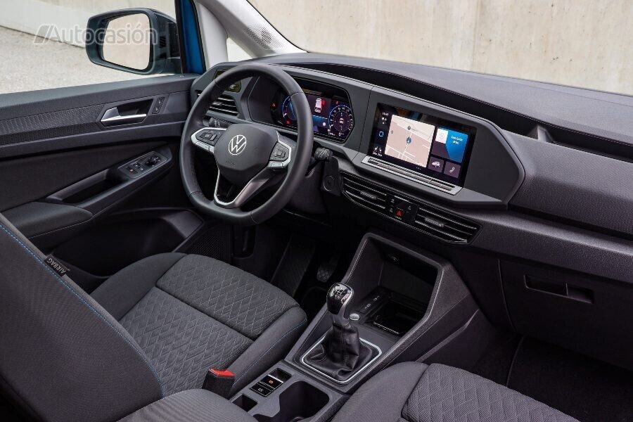 VW Caddy 2021 interior