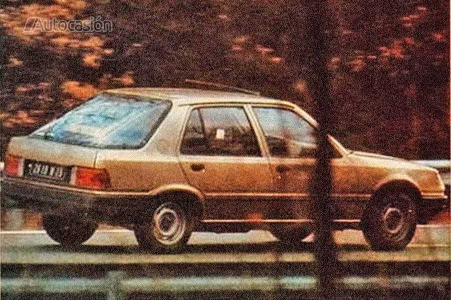 El Peugeot 309 nació en años convulsos.