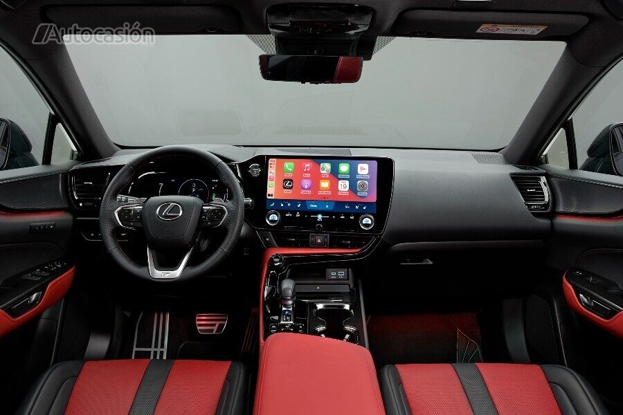 Nuevo Lexus NX 450h interior