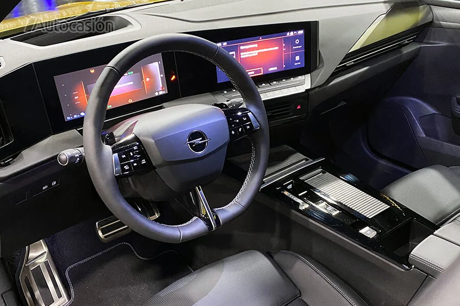 El interior del Opel Astra 2021 gana en tecnología y calidad.