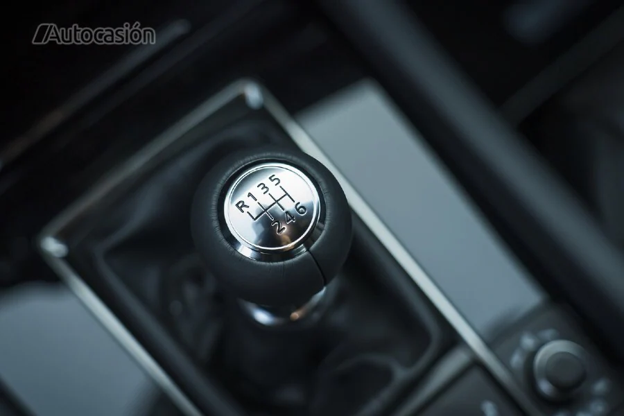 Mazda3 e-Skyactiv X 2021 interior