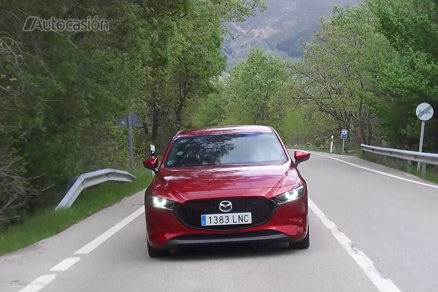 Mazda3 e-Skyactiv X 2021 dinámica
