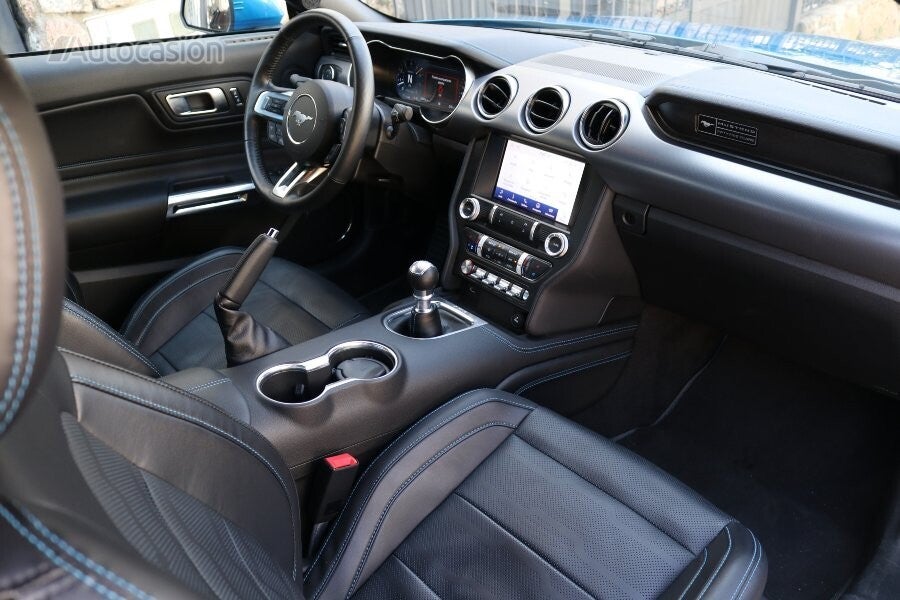 Ford Mustang Fastback GT 2021 interior