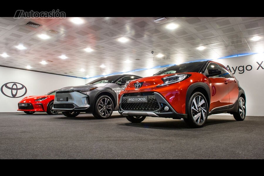 A esta terna se le unirá el Corolla Cross.