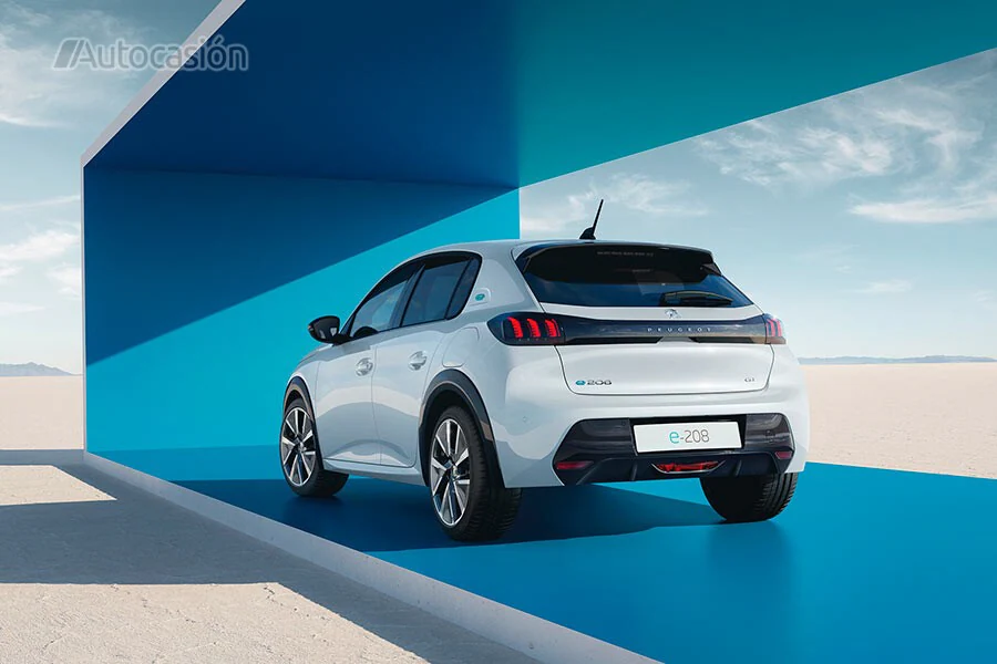 El nuevo Peugeot 208 eléctrico homologa 12 kW/100 km de consumo.