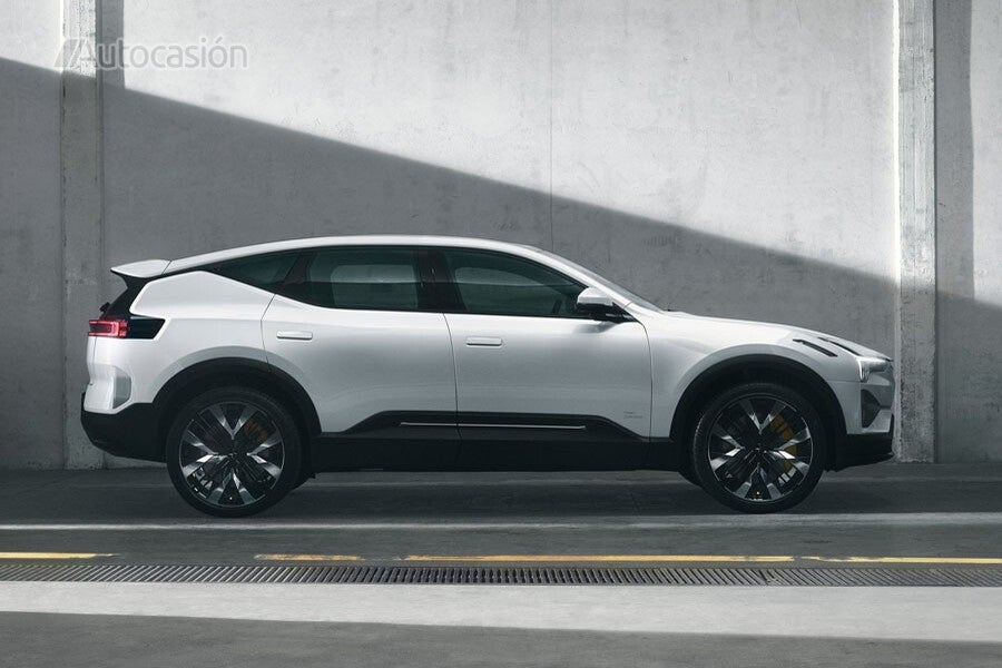 Se sostiene sobre la plataforma del Volvo XC90.
