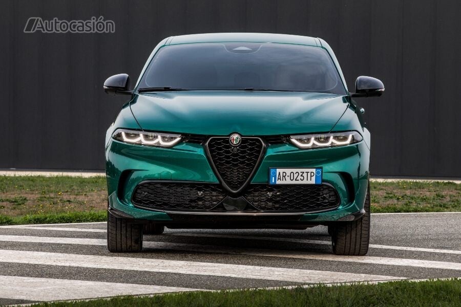Alfa Romeo Tonale PHEV 2022 exterior