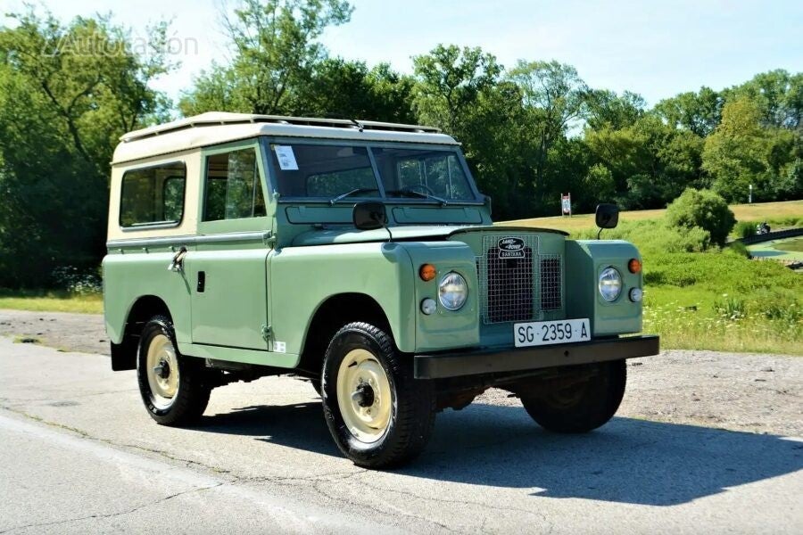 Land Rover Santana
