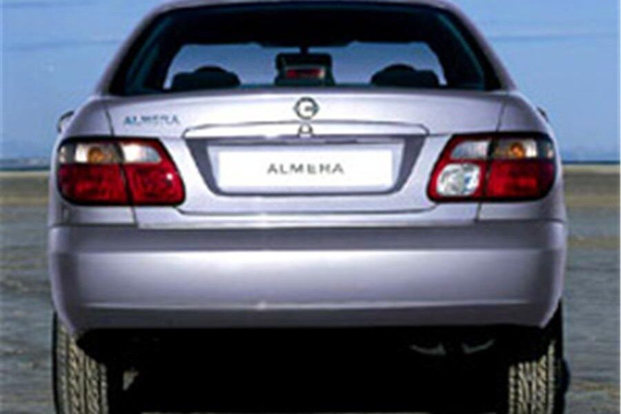 Nissan Almera 1.5 Confort Sedan