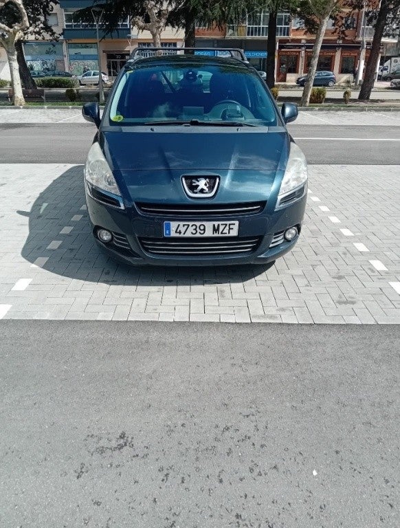 PEUGEOT 5008 5008 1.6e-HDI Allure 7pl. ETG6