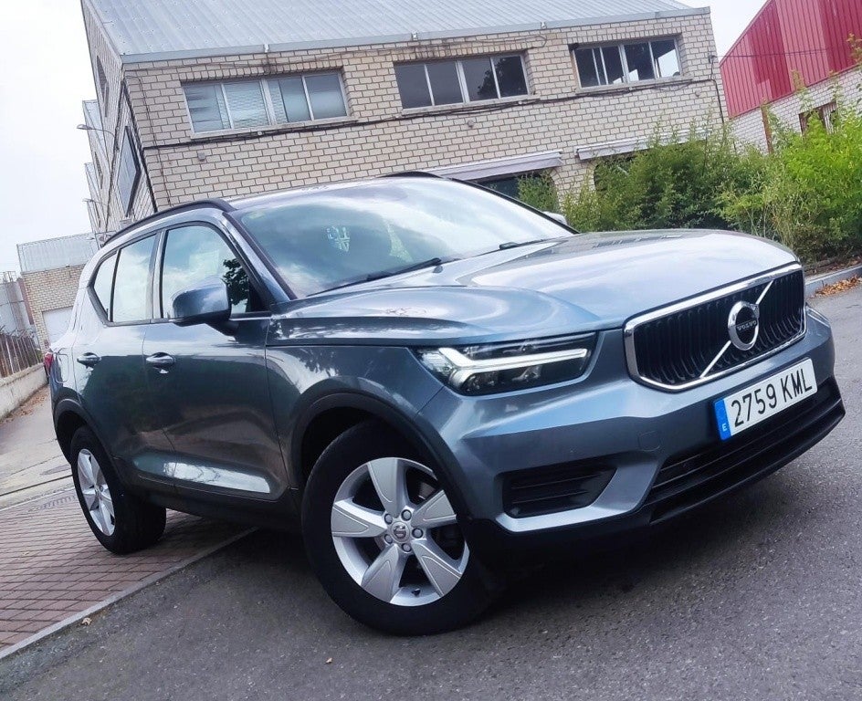 VOLVO XC40 XC40 T3 Momentum