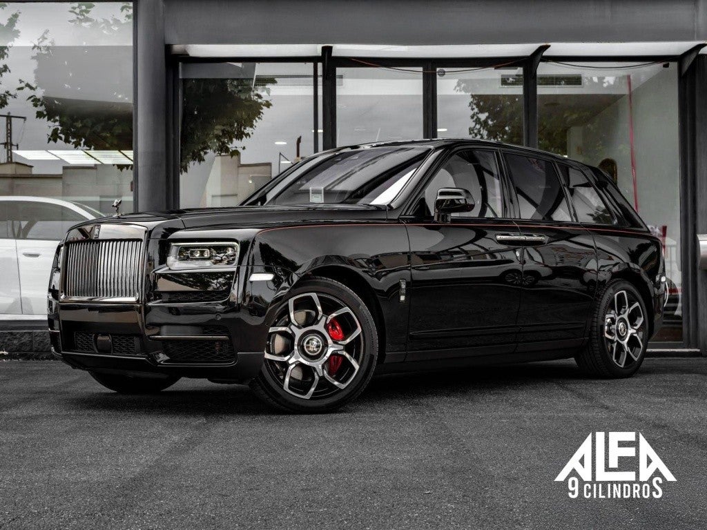 ROLLS-ROYCE Cullinan Cullinan Black Badge