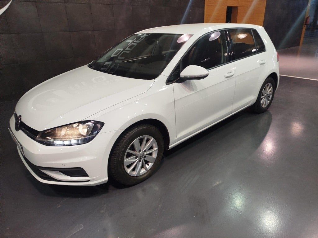 VOLKSWAGEN Golf Golf 1.0 TSI Business Edition 85kW