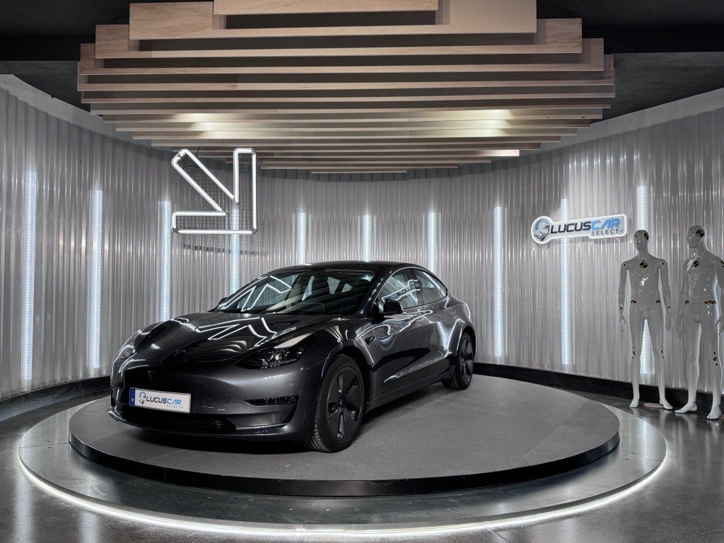 TESLA Model 3 Model 3 Long-Range Dual Motor Performance AWD